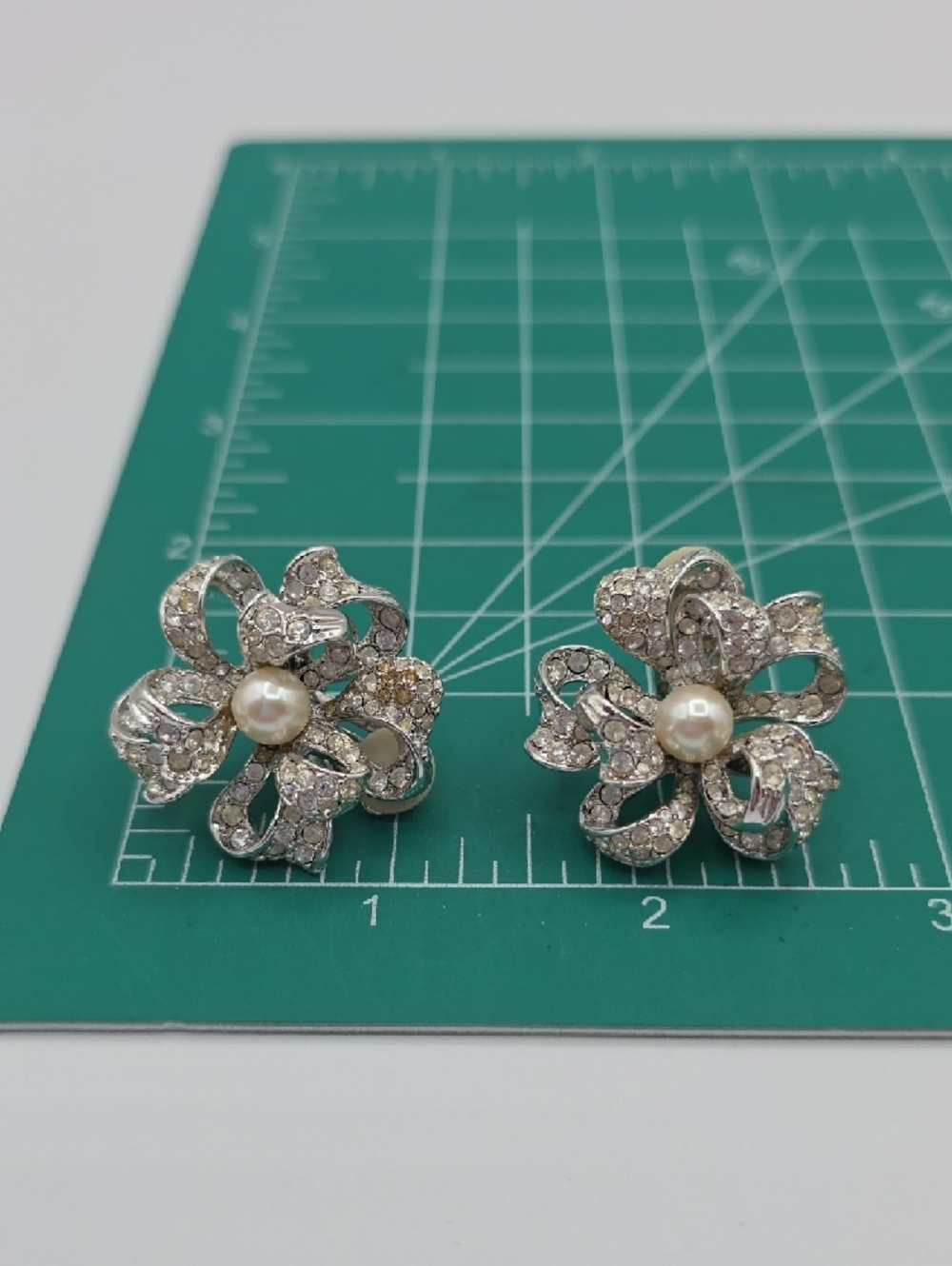 Delicate Pearl & Crystal Flower Stud Earrings - Silver Tone - Picture 2 of 7